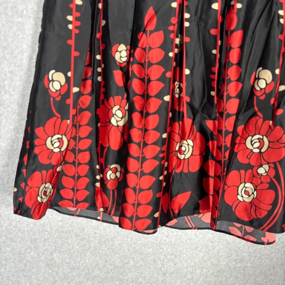 Mossimo Satin Pleated Skirt 8 Black Red Floral Skater‎ Dark Romantic Feminine